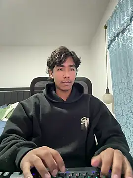 Snapshot of Pedestal_diamant chatting on 25, 2, 2026 Pedestal diamant online show from 25, 2, 2026