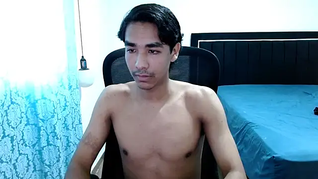 Pedestal diamant online show from 1, 4, 2026