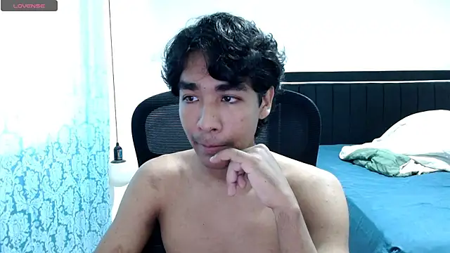 Snapshot of Pedestal_diamant chatting on 27, 4, 2026 Pedestal diamant online show from 27, 4, 2026