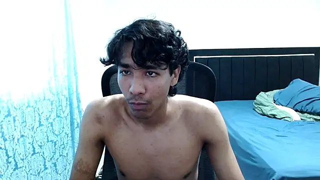 Snapshot of Pedestal_diamant chatting on 6, 5, 2026 Pedestal diamant online show from 6, 5, 2026