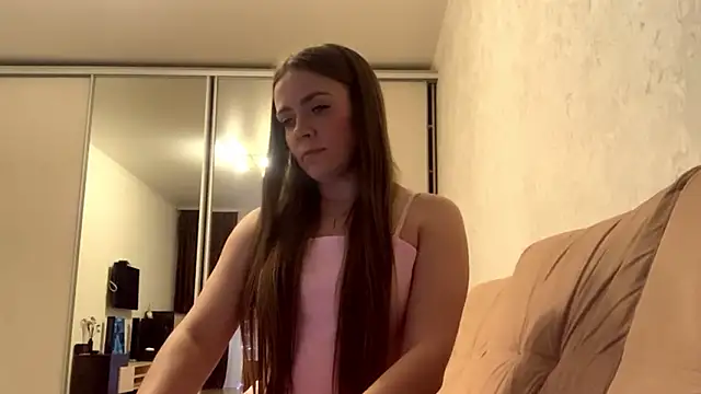 Snapshot of Sara_Marmaro chatting on 9, 2, 2026 Sara Marmaro online show from 9, 2, 2026