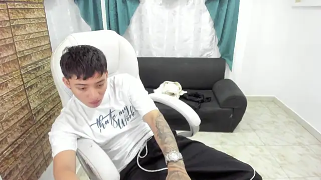 Snapshot of Wesleey-Boy chatting on 17, 2, 2026 Wesleey-Boy online show from 17, 2, 2026