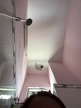 LucyKiss online show from 27, 4, 2026