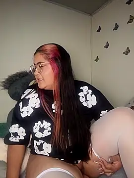 Snapshot of marilush chatting on 5, 5, 2026 marilush online show from 5, 5, 2026