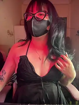 HaleyKin online show from 8, 4, 2026