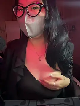 HaleyKin online show from 24, 4, 2026