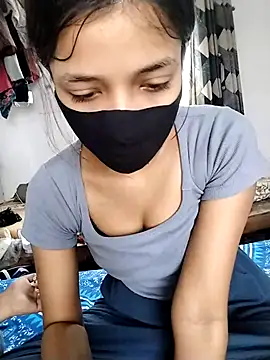 Naina-hott online show from 22, 4, 2026