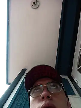 Snapshot of Emmanuel_Lust chatting on 24, 2, 2026 Emmanuel Lust online show from 24, 2, 2026