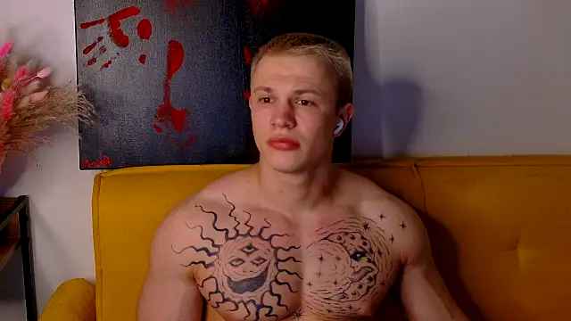 SterlingNoir online show from 18, 3, 2026