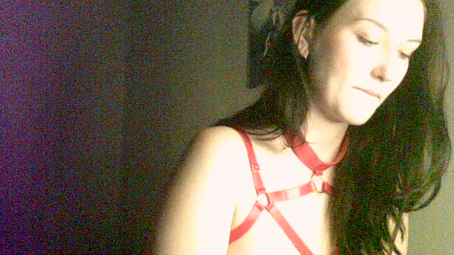 Foxxy Leyaa online show from 4, 5, 2026