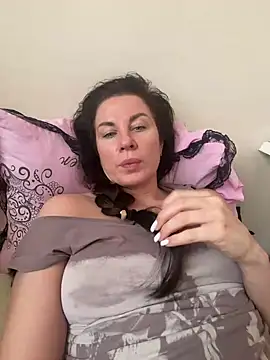 Snapshot of marikyz888 chatting on 25, 6, 2026 marikyz888 online show from 25, 6, 2026