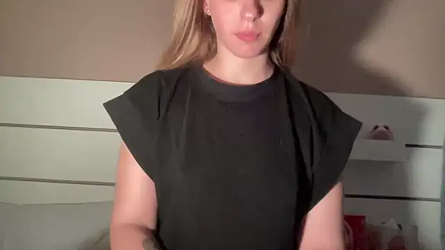 petiteetoile online show from 11, 4, 2026