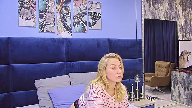 Snapshot of LovelyMiley chatting on 19, 2, 2026 LovelyMiley online show from 19, 2, 2026