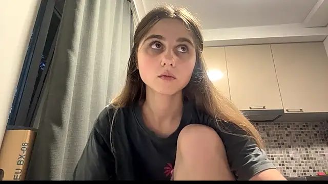 Snapshot of LovelySilk_63 chatting on 25, 7, 2026 LovelySilk 63 online show from 25, 7, 2026