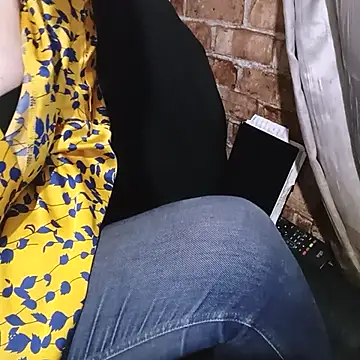 Snapshot of itismyhobby chatting on 14, 11, 2025 itismyhobby online show from 14, 11, 2025