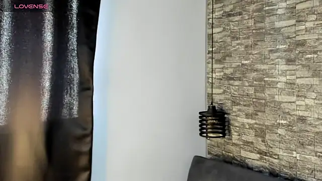 ASHLEY COLLINS1 online show from 16, 3, 2026