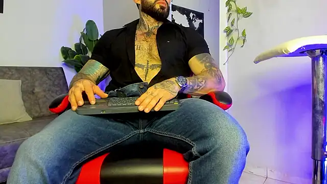 Snapshot of Alessrose chatting on 6, 2, 2026 Alessrose online show from 6, 2, 2026