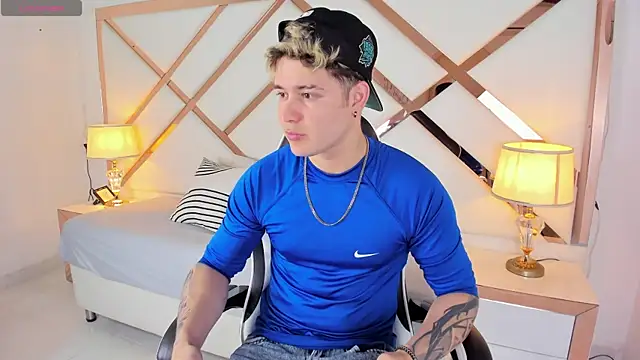 Snapshot of rayan_linxx chatting on 17, 2, 2026 rayan linxx online show from 17, 2, 2026