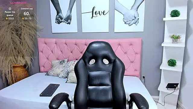 Snapshot of rayan_linxx chatting on 28, 2, 2026 rayan linxx online show from 28, 2, 2026