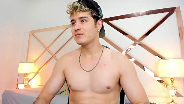 rayan linxx online show from 16, 4, 2026