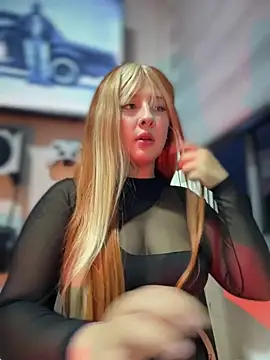 Snapshot of CharlotteUwU_ chatting on 9, 2, 2026 CharlotteUwU online show from 9, 2, 2026