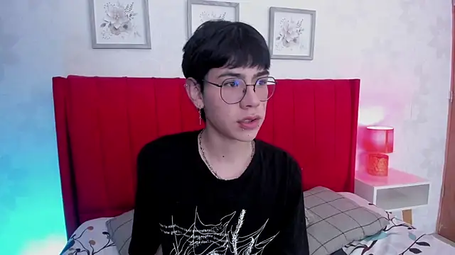 Snapshot of Demian_Hush chatting on 17, 2, 2026 Demian Hush online show from 17, 2, 2026