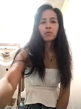 Snapshot of sweet_maxine44 chatting on 25, 4, 2026 sweet maxine44 online show from 25, 4, 2026