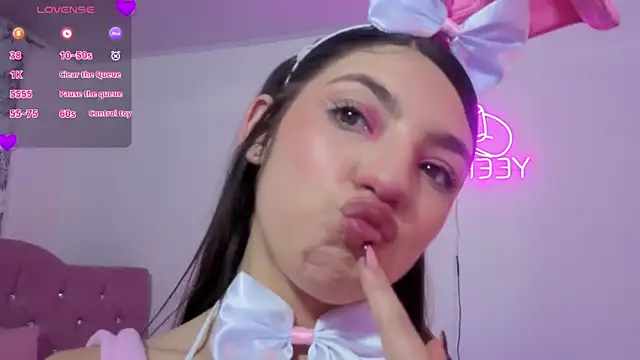 MAHYRA TAY online show from 26, 3, 2026