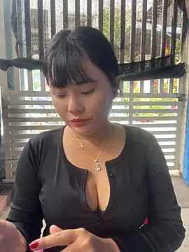 Snapshot of Lewd_couple chatting on 29, 4, 2026 Lewd couple online show from 29, 4, 2026
