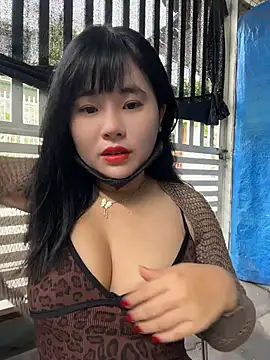 Snapshot of Lewd_couple chatting on 20, 5, 2026 Lewd couple online show from 20, 5, 2026