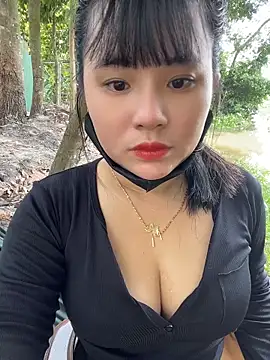 Snapshot of Lewd_couple chatting on 23, 5, 2026 Lewd couple online show from 23, 5, 2026
