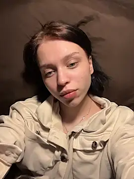  luna fox  online show from 10, 2, 2026