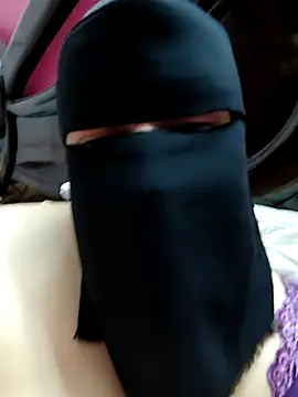 Warda Egy online show from 2, 4, 2026