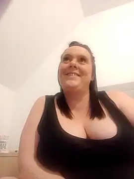 Snapshot of louisa36 chatting on 26, 2, 2026 louisa36 online show from 26, 2, 2026