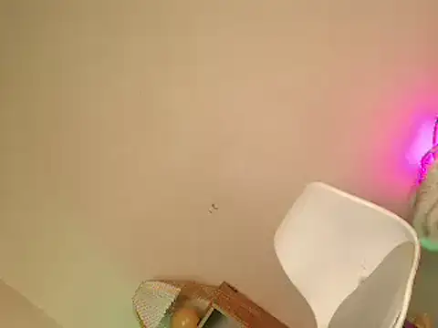 BitchWithTaste online show from 6, 3, 2026