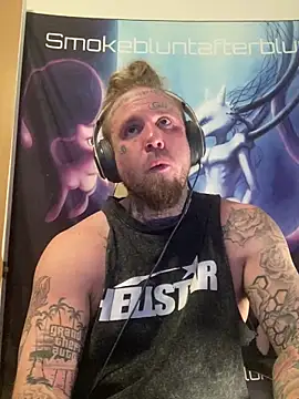 Snapshot of Smokebluntafterblunt chatting on 7, 2, 2026 Smokebluntafterblunt online show from 7, 2, 2026