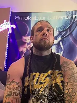 Snapshot of Smokebluntafterblunt chatting on 19, 4, 2026 Smokebluntafterblunt online show from 19, 4, 2026