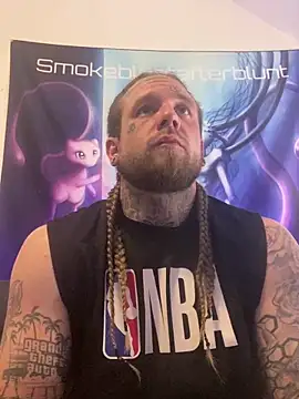 Snapshot of Smokebluntafterblunt chatting on 28, 4, 2026 Smokebluntafterblunt online show from 28, 4, 2026