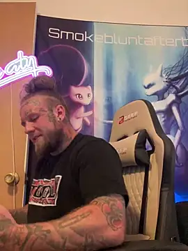 Snapshot of Smokebluntafterblunt chatting on 16, 6, 2026 Smokebluntafterblunt online show from 16, 6, 2026
