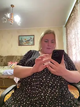 Mommy-girl-Lola online show from 18, 5, 2026