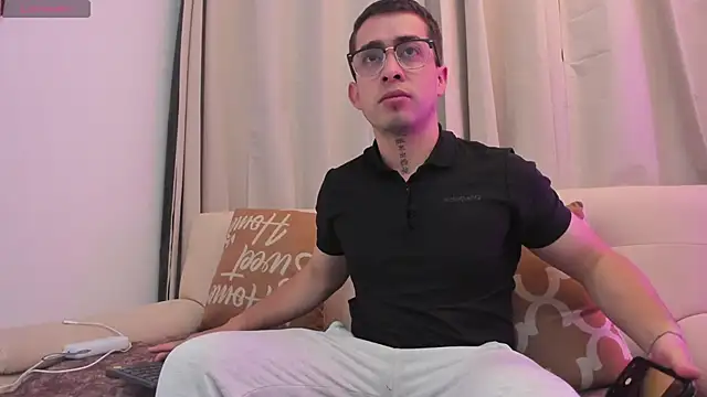 Tommas Jhonson online show from 18, 2, 2026