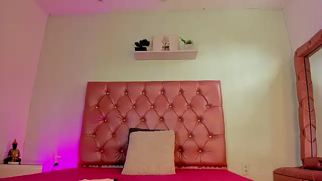 Snapshot of shantall_cruzz chatting on 6, 2, 2026 shantall cruzz online show from 6, 2, 2026