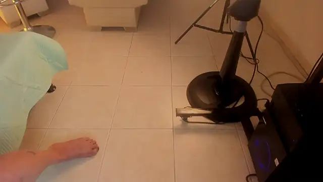 Snapshot of shantall_cruzz chatting on 25, 3, 2026 shantall cruzz online show from 25, 3, 2026