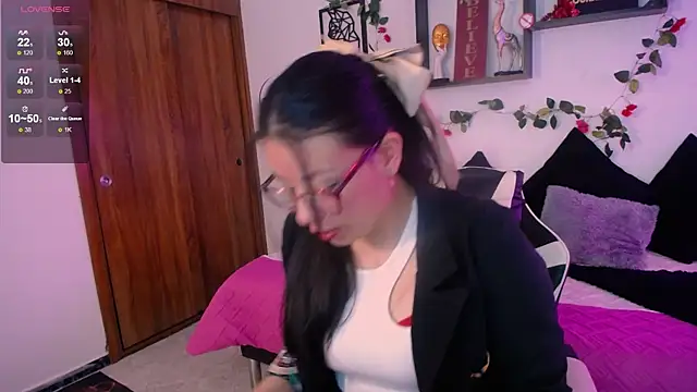 Snapshot of QueenRose94 chatting on 19, 2, 2026 QueenRose94 online show from 19, 2, 2026