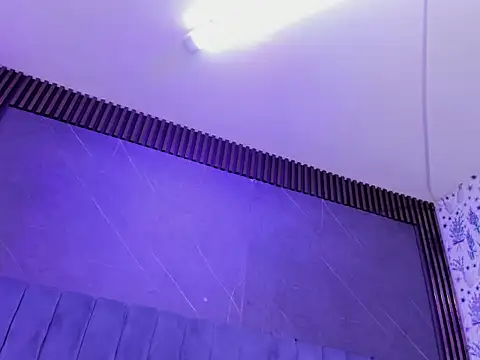 TiffanyDream8 online show from 12, 4, 2026