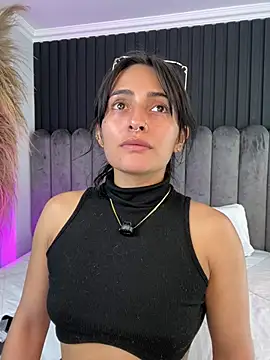 Snapshot of Nanda_vixen_ chatting on 24, 3, 2026 Nanda vixen online show from 24, 3, 2026