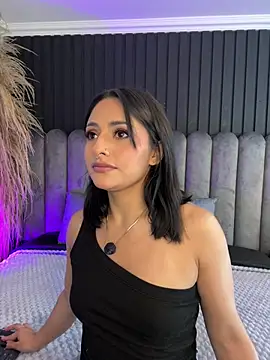 Snapshot of Nanda_vixen_ chatting on 7, 5, 2026 Nanda vixen online show from 7, 5, 2026
