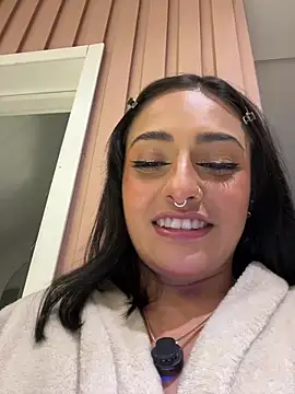 Snapshot of Nanda_vixen_ chatting on 16, 5, 2026 Nanda vixen online show from 16, 5, 2026