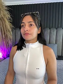 Snapshot of Nanda_vixen_ chatting on 21, 5, 2026 Nanda vixen online show from 21, 5, 2026