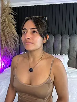 Snapshot of Nanda_vixen_ chatting on 27, 5, 2026 Nanda vixen online show from 27, 5, 2026